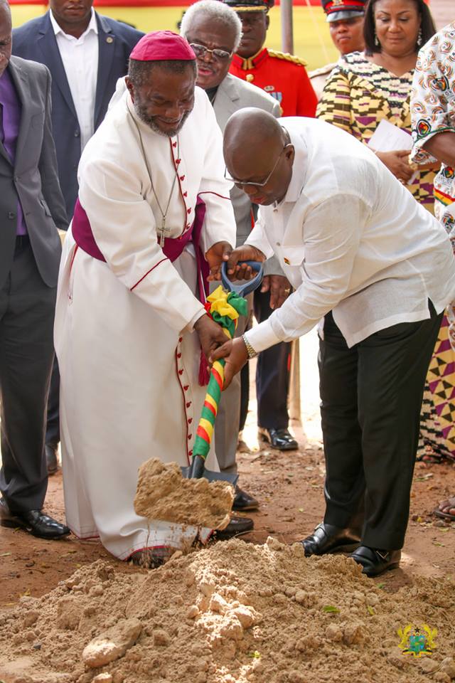 sod-cutting-for-cathedral-3