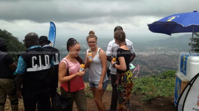 2017-kwahu-easter-paragliding-1_800x449