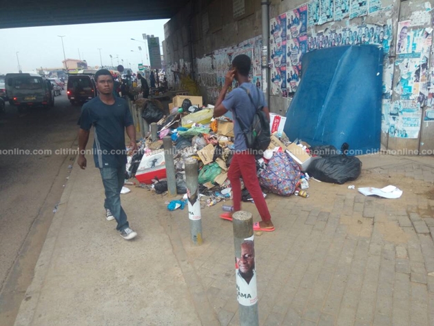 refuse-dumping-at-achimota-walkway-2