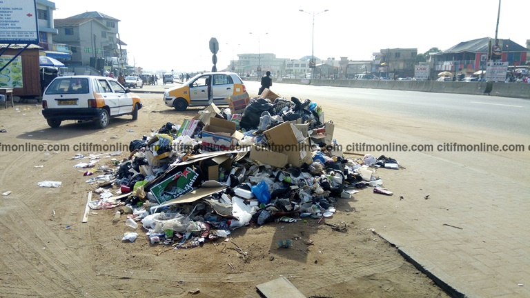 refuse-on-lapaz-streets-1