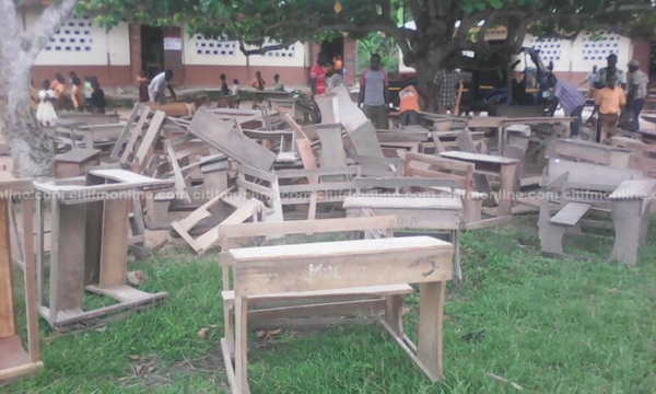 asunafo-north-carpenters-repair-school-furniture-for-free-2