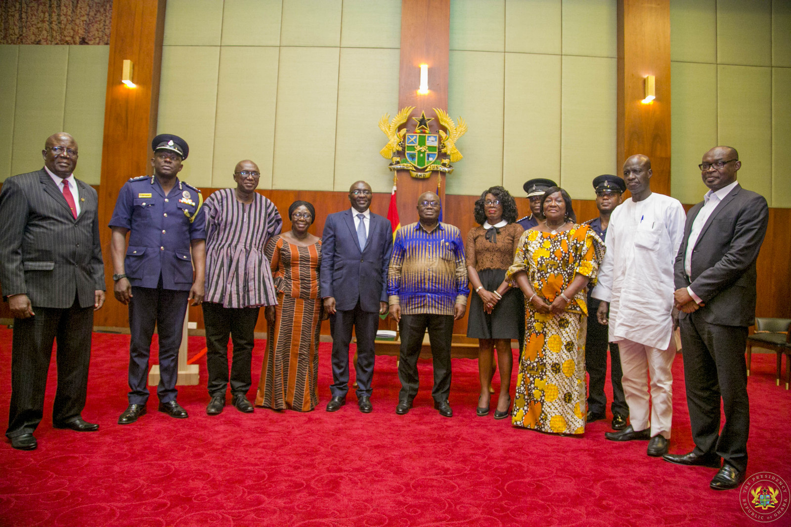 president-akufo-addo-with-members-of-the-committee