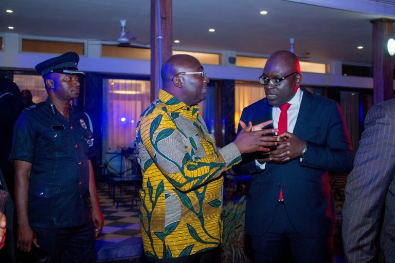 vice-president-of-ghana-dr-mahamadu-bawumia-interacting-with-tony-burkson-president-of-the-ukgcc-at-a-cocktail-event-to-mark-ukgccs-1st-anniv-1