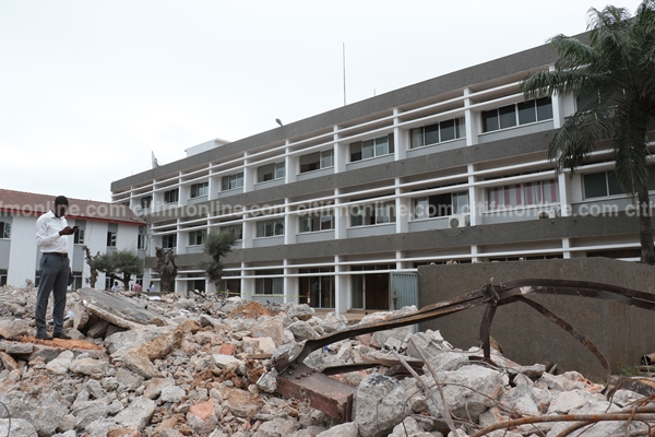 chraj-demolished-office-or-old-parliament-24