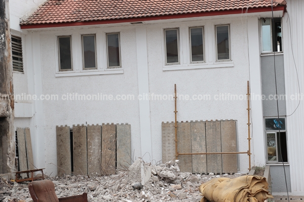 chraj-demolished-office-or-old-parliament-34