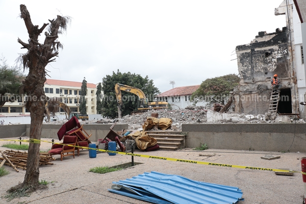 chraj-demolished-office-or-old-parliament-55