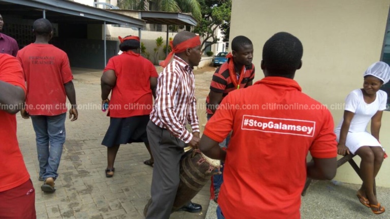 ghanaian-times-workers-demo-2