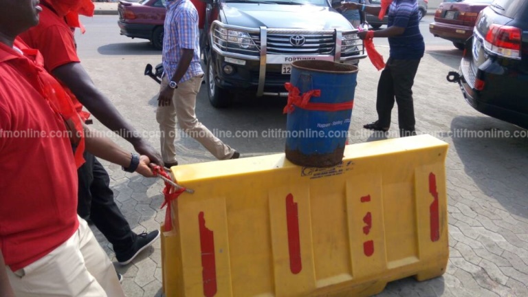 ghanaian-times-workers-demo-4